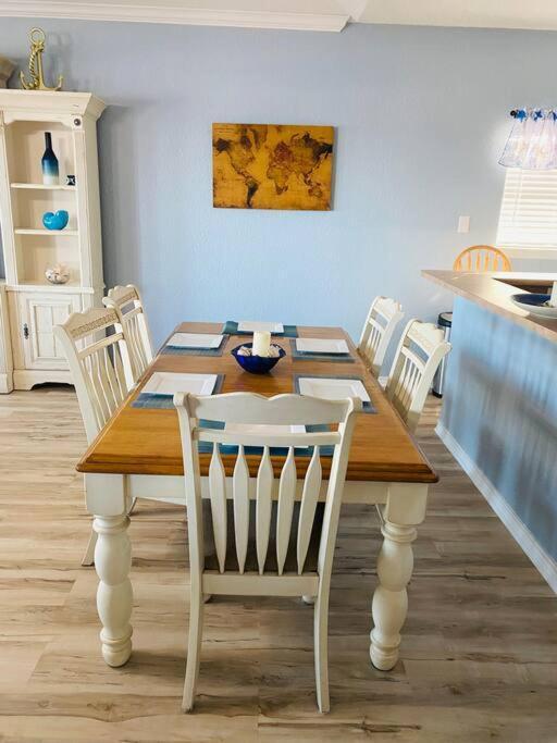 סרפסייד ביץ' Beach House With Ocean View מראה חיצוני תמונה