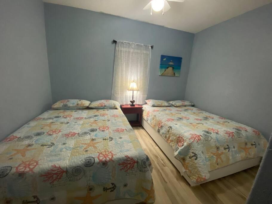 סרפסייד ביץ' Beach House With Ocean View מראה חיצוני תמונה