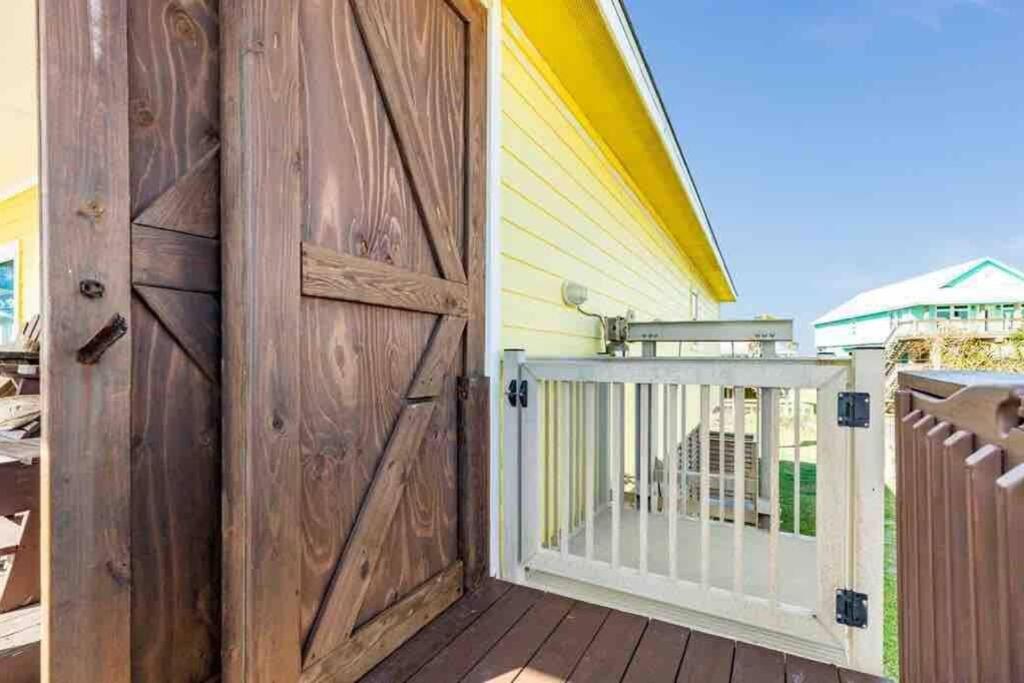 סרפסייד ביץ' Beach House With Ocean View מראה חיצוני תמונה
